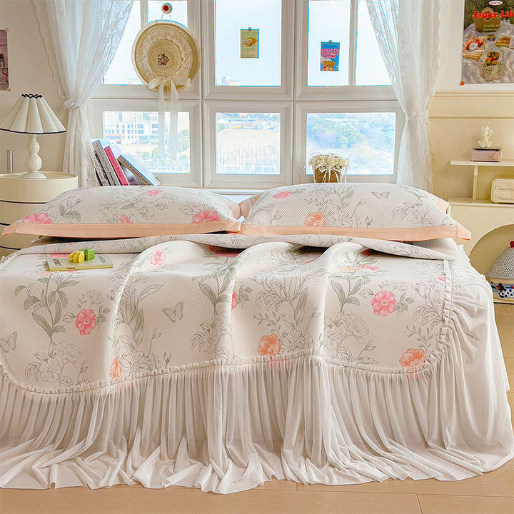 Dame Elegant og dekorativ sengeteppe-sett med lyst blomsterdesign Skanto