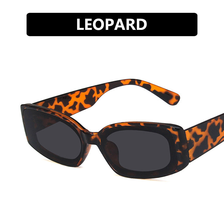 Damer futuristisk kvadratisk solbrille med transparent rammedesign og UV-beskyttelse Skanto