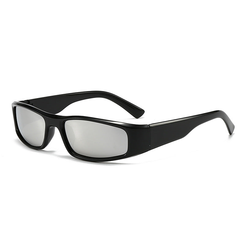 Dame sporty solbriller med robust ramme Skanto