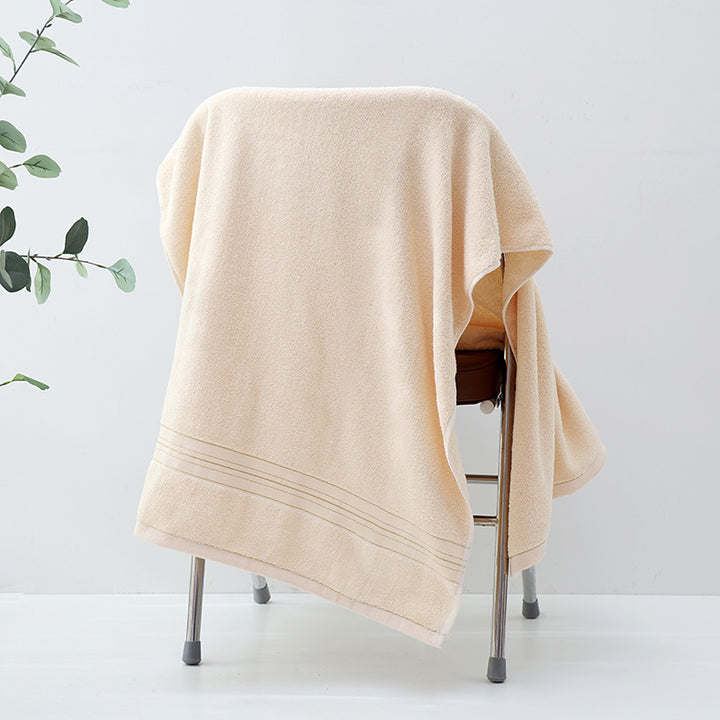 High-Quality Bath Towel with Elegant Border Skanto