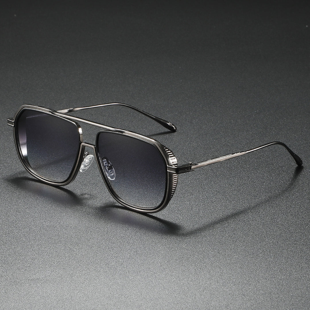 Dame Elegant solbrille med kantet metallramme Skanto