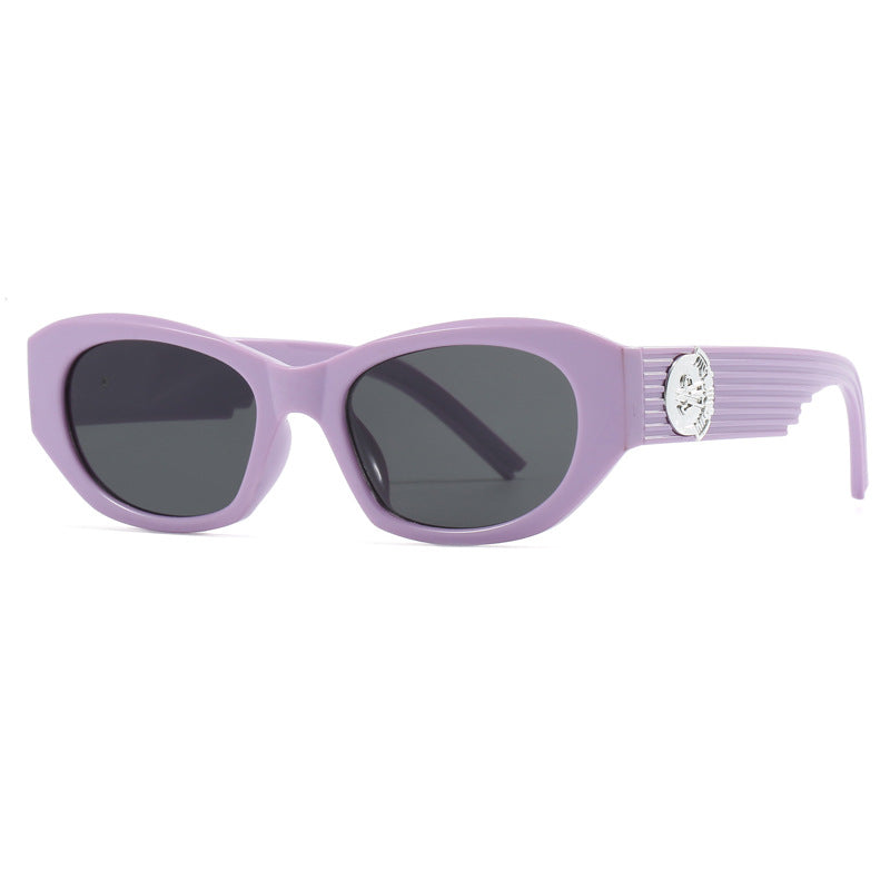 Dame moter Cat-Eye solbrille med markant design og luksuriøse detaljer Skanto