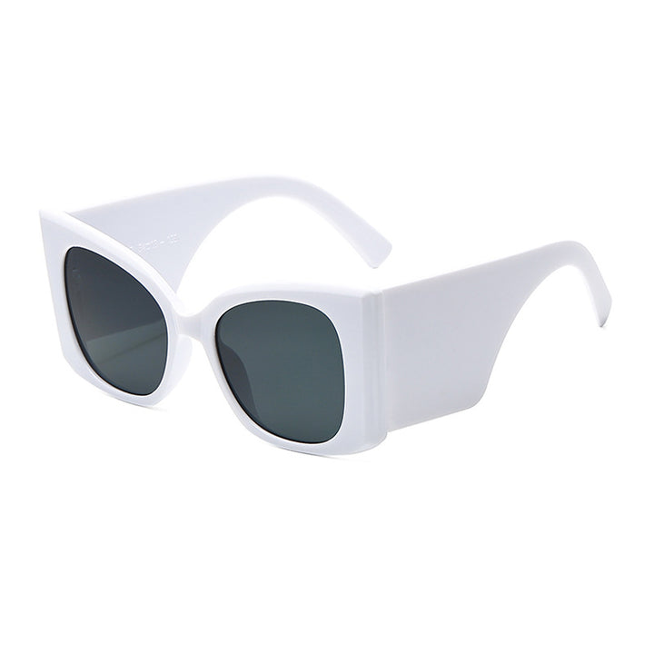 Dame moteriktig oversized solbrille med glamorøst design Skanto