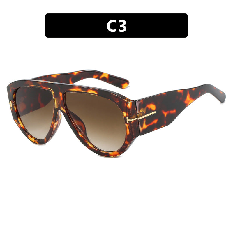 Dame Geometrisk Solbrille med moderne ramme og polariserte glass Skanto