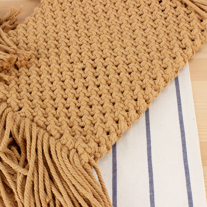 Hand-Knotted Macrame Handbag with Elegant Fringe Skanto