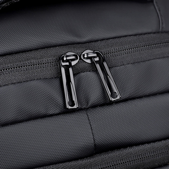 Business Rucksack med beskyttende laptoplommesystem og innovativt organiseringssystem Skanto