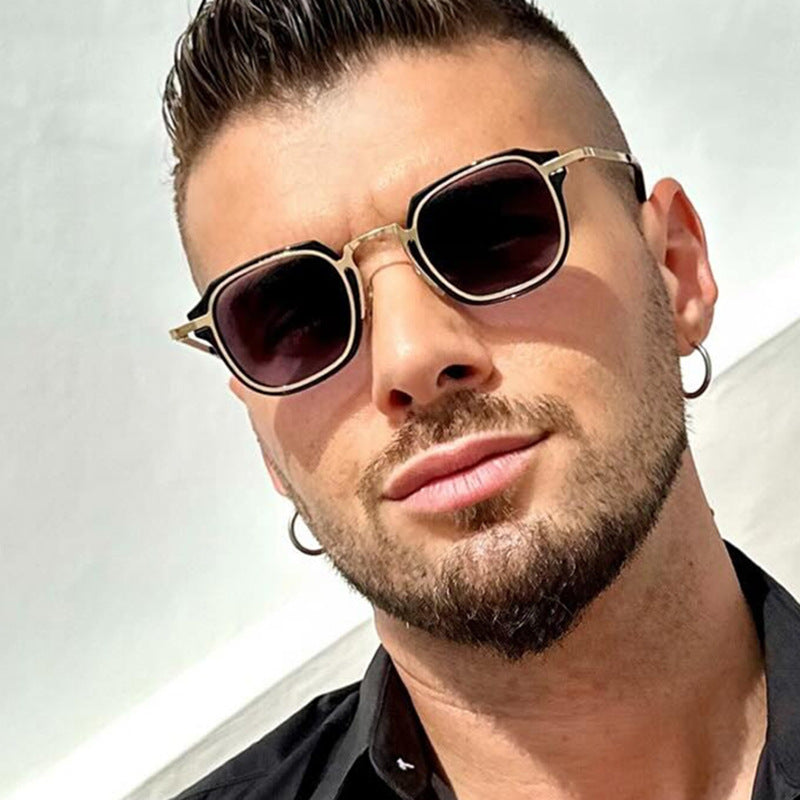 Dame firkantet solbrille med unikt design og UV-beskyttelse Skanto