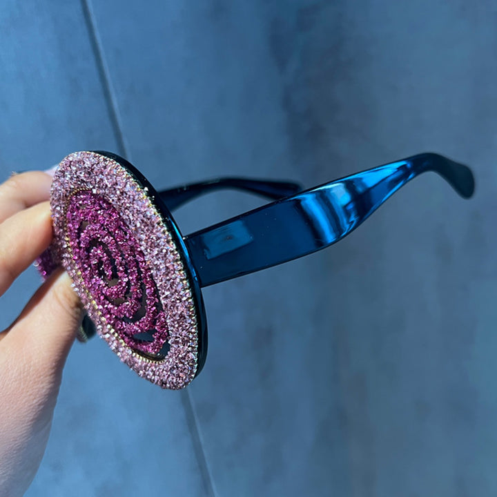 Dame Statement-solbriller med spiralformet glitrendesign Skanto