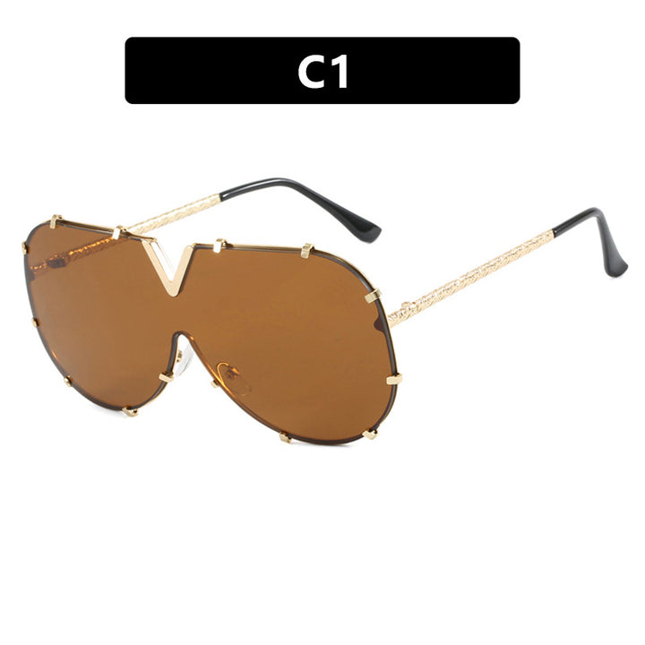 Dame oversized vernebrille i futuristisk design Skanto