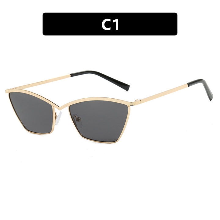 Dame Cat-Eye solbriller med stilfull metallramme og UV-beskyttelse Skanto