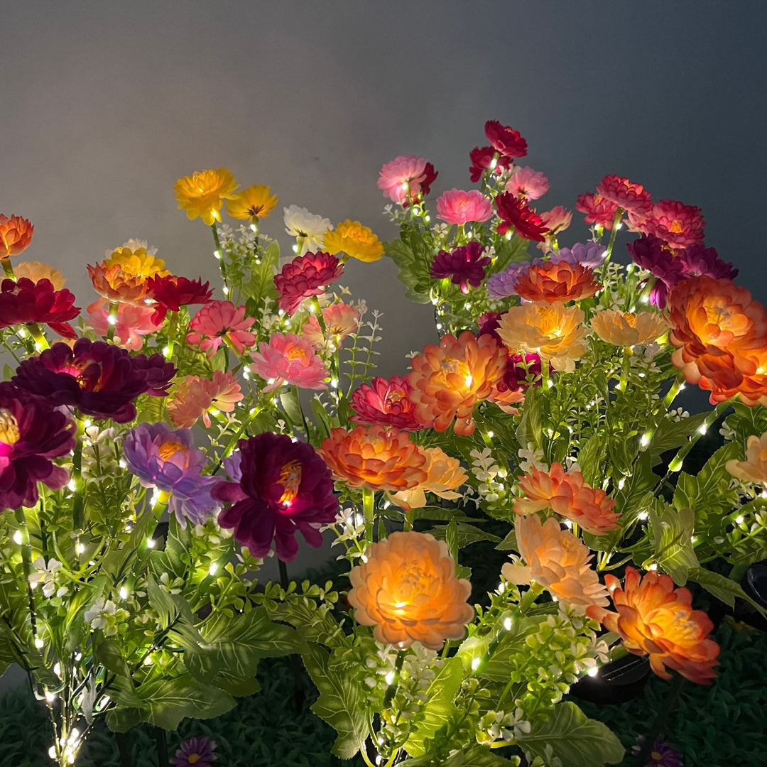 Solcel-drevet livaktig blomst hage stake med multi-hode LED-klynge og vanntett skumringssensor