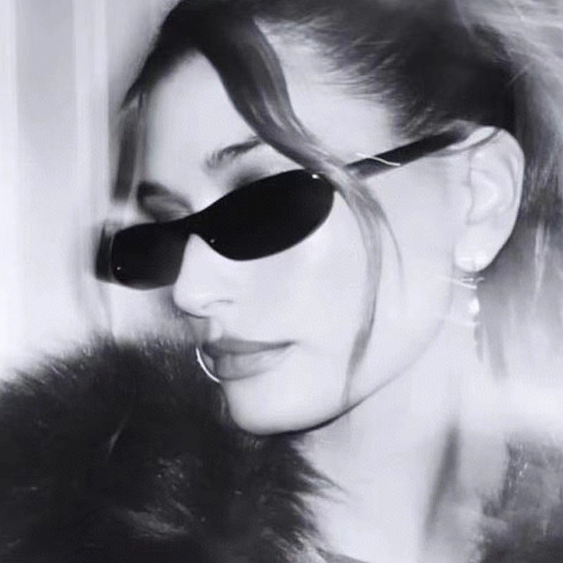 Dame moteriktig Cat-Eye solbrille med UV-beskyttelse og moderne design Skanto