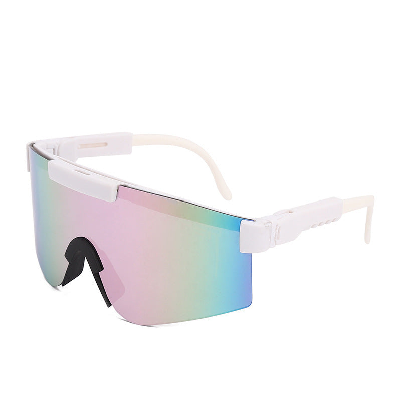 Dame Sporty Statement Solbrille i moderne design Skanto