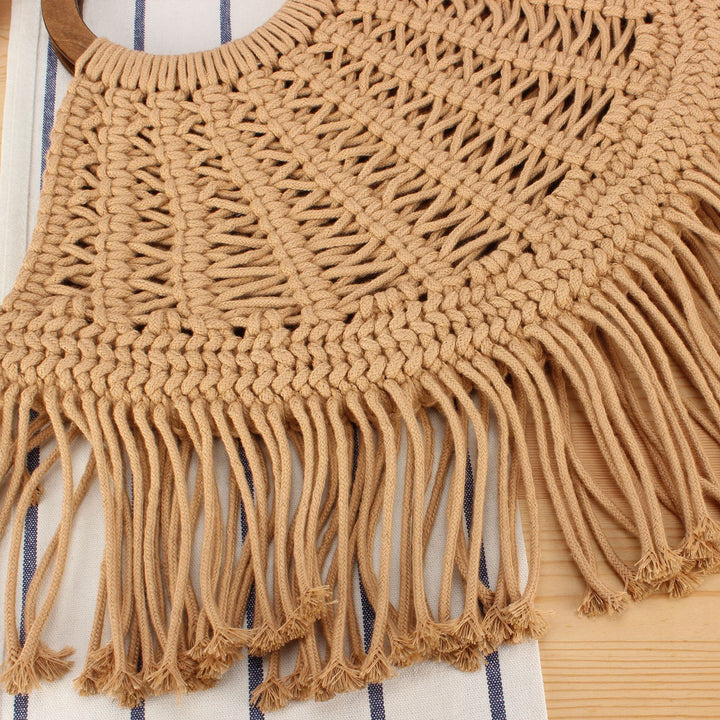 Handbag with fringed macrame design Skanto