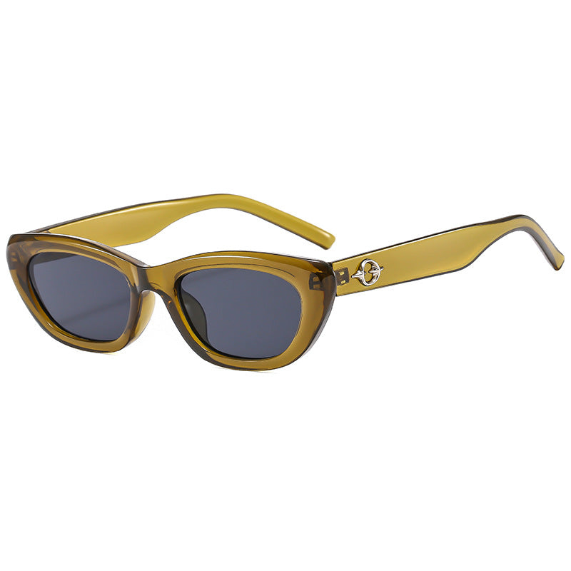 Dame eksklusive cat-eye solbriller med stilige detaljer Skanto