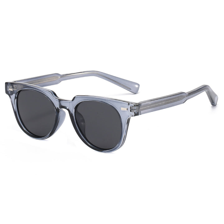Dame moteriktig solbrille i elegant retro-design Skanto