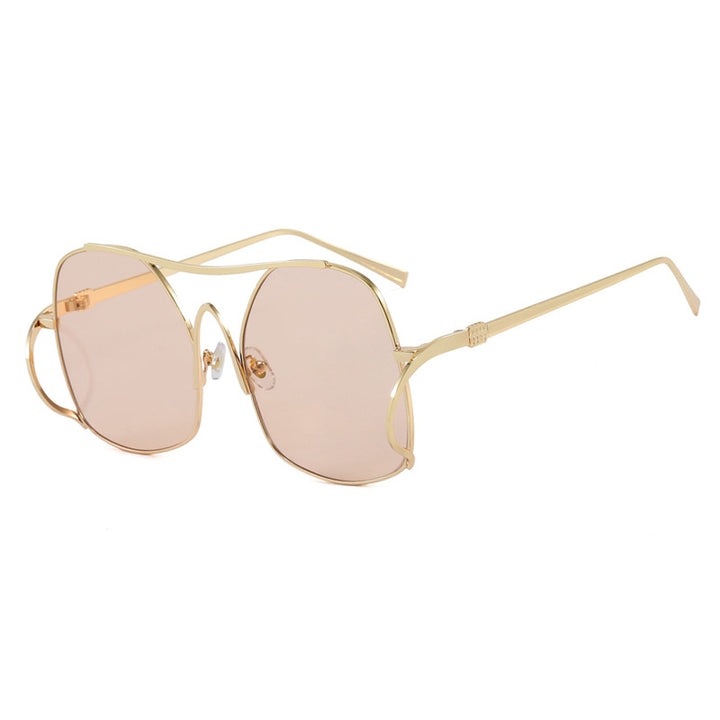 Dame geometrisk solbrille med smal metallramme og brune glass Skanto