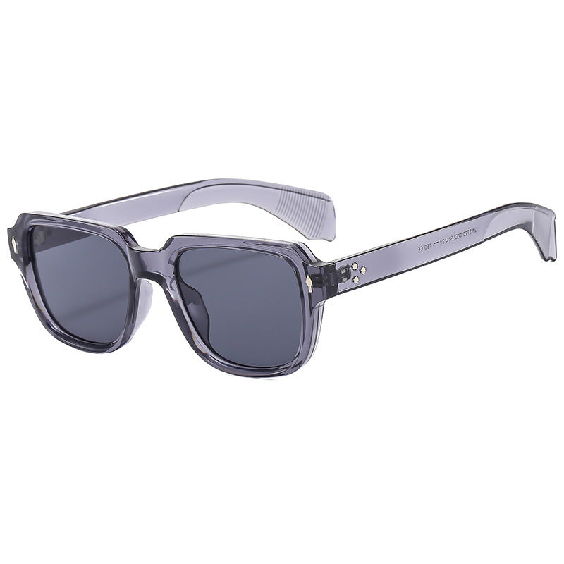 Dame Designer-solbrille i moderne firkantet stil Skanto