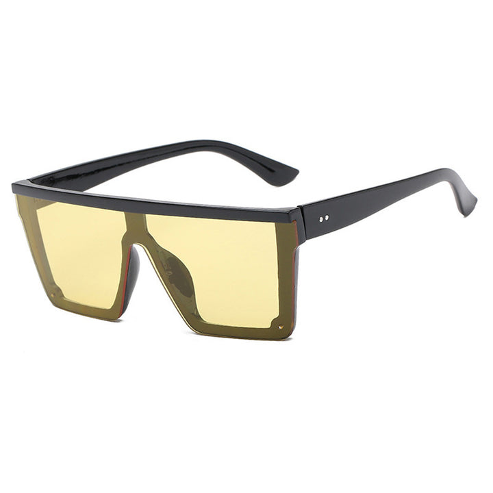 Damer futuristisk solbrille i beskyttende oversized-format Skanto