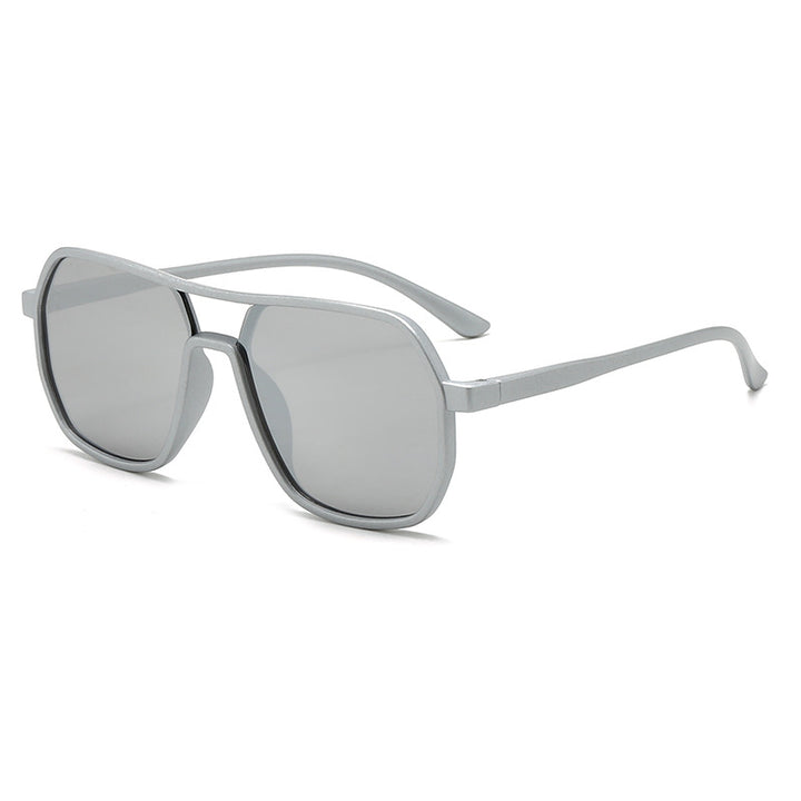 Dame trendy oversized solbriller i moderne design Skanto