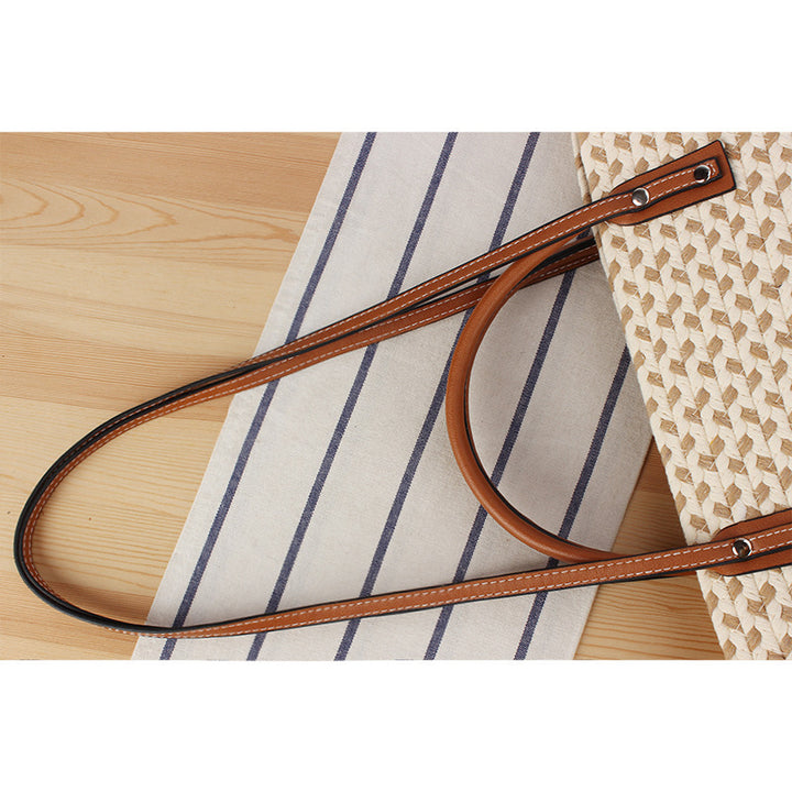 Spacious tote bag made of hand-woven natural material Skanto