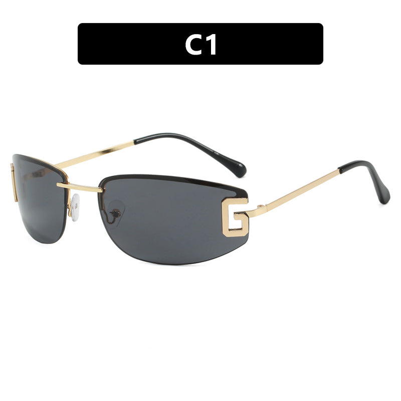 Dame futuristisk solbrille med sporty design og UV-beskyttelse Skanto