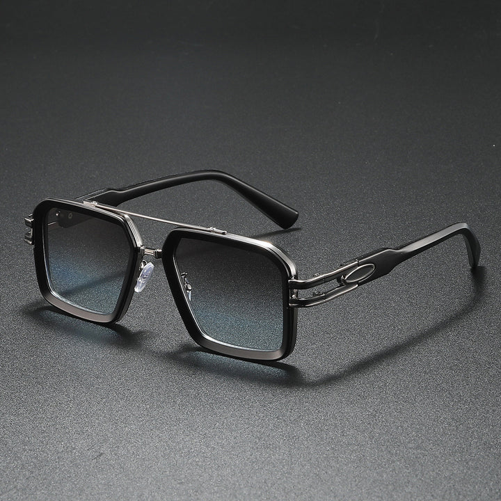 Dame moteriktig solbrille i moderne kantet design Skanto
