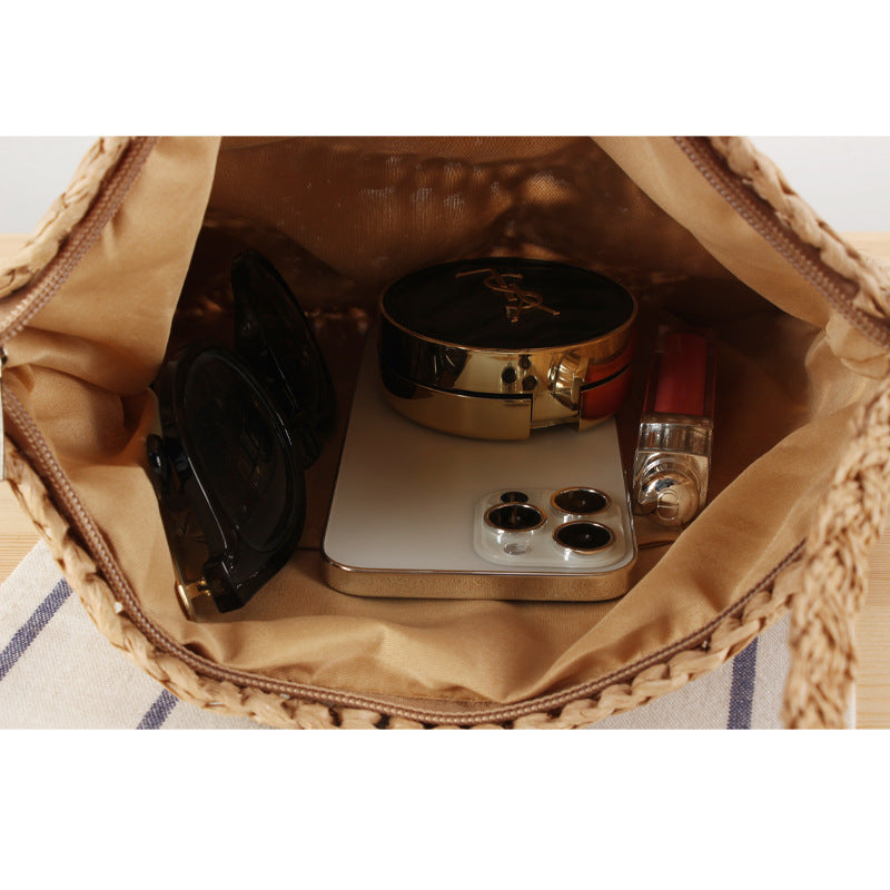 Macrame handbag with fringe detail Skanto