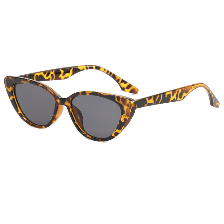 Dame Kattøye Solbrille med moderne ramme Skanto