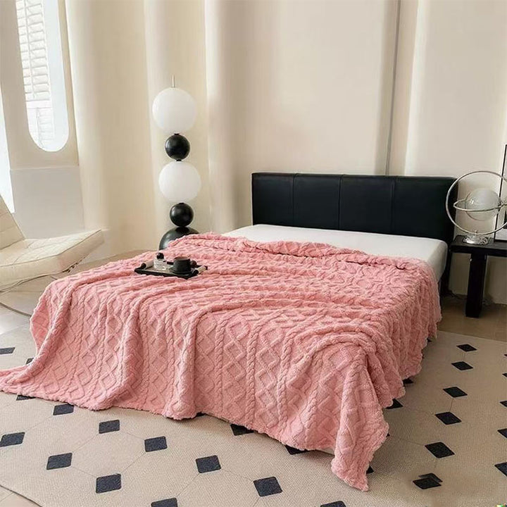 Damer Plysj Sengeteppe med strukturert design Skanto
