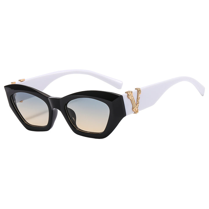 Dame Cat-Eye solbriller med luksuriøse detaljer Skanto