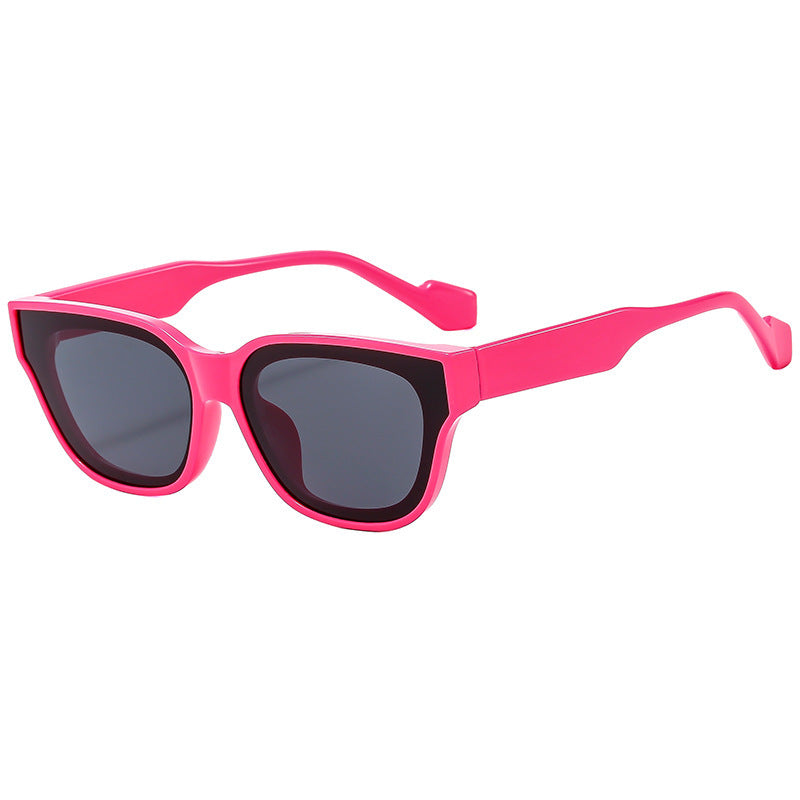 Dame trendy Cat-Eye solbriller i iøynefallende design Skanto
