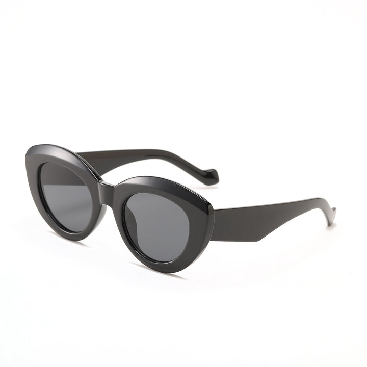 Dame Cat-Eye Solbriller med moderne plastikkinnet Skanto