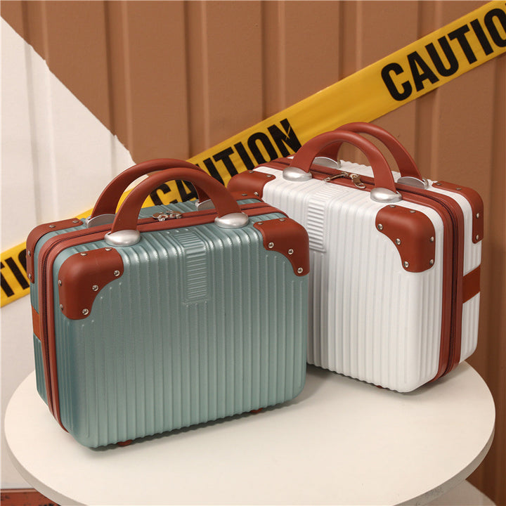 Premium Hard Shell Travel Case Skanto