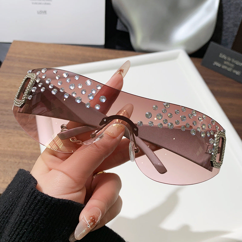 Dame Glamourøse solbriller med glitrende detaljer Skanto