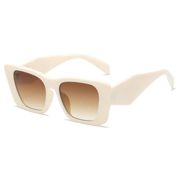 Dame moteriktig solbrille i avantgarde-stil Skanto