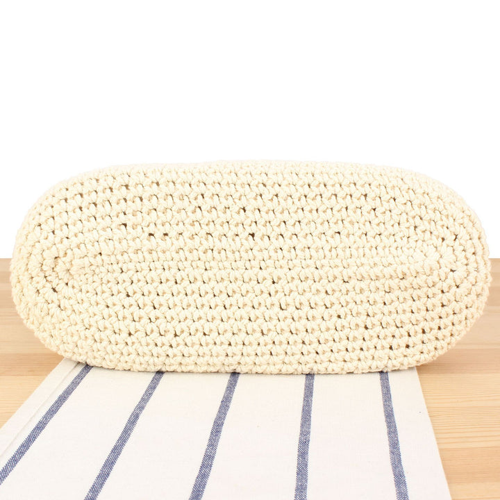 Handbag in hand-woven natural material with leather accents Skanto