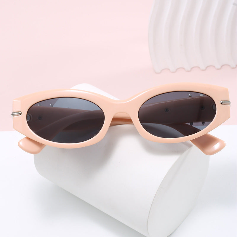Dame elegant Cat-Eye solbriller med moteriktige aksenter Skanto