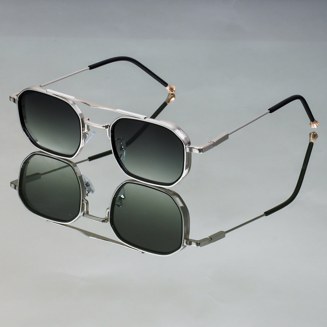 Dame Designer solbrille med elegant metallisk ramme Skanto