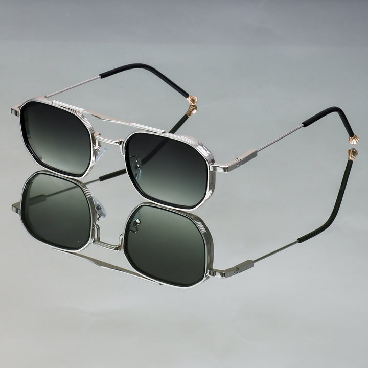 Dame Designer solbrille med elegant metallisk ramme Skanto
