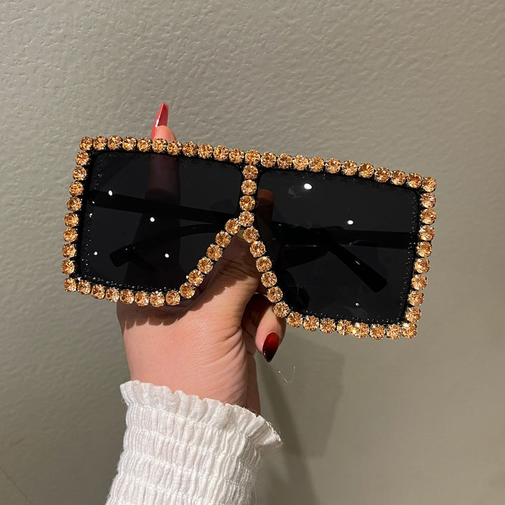 Dame Oversized solbriller med glitrende strassramme Skanto