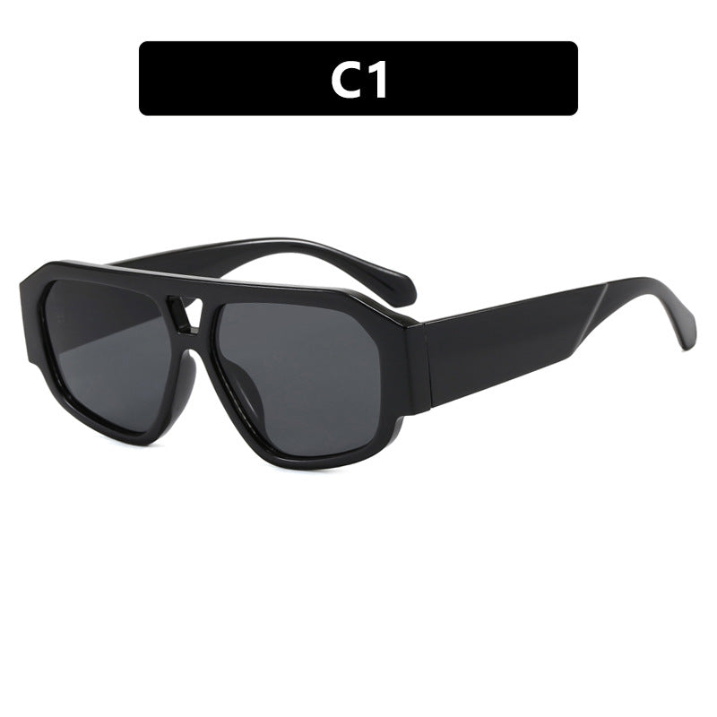 Dame solbrille med iøynefallende oktagon-design og UV-beskyttelse Skanto