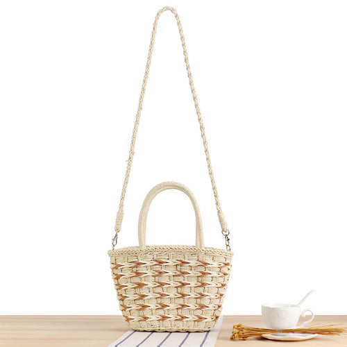 Hand-knotted basket bags with practical carrying handles Skanto