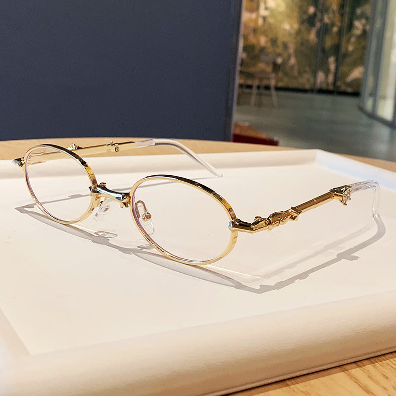 Dame moter briller med elegant metallramme og let fargede glass Skanto