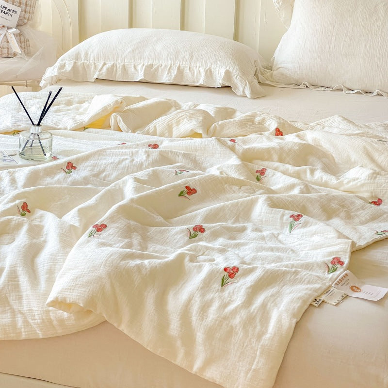 Kvinne lett og pustende quilt med delikate blomster mønstre Skanto