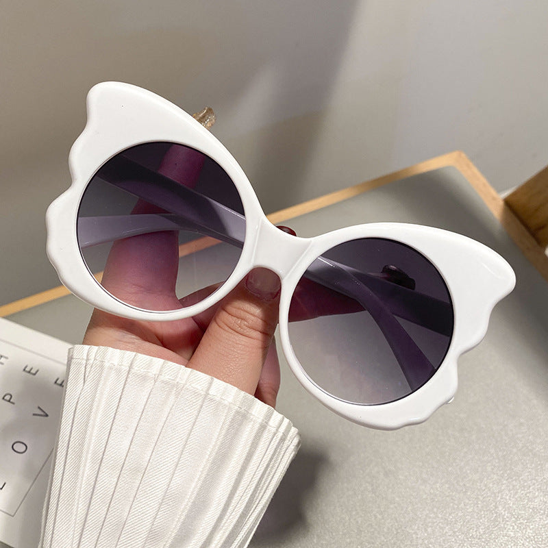Dame Cat-Eye solbriller med unik rammeform og UV-beskyttelse Skanto