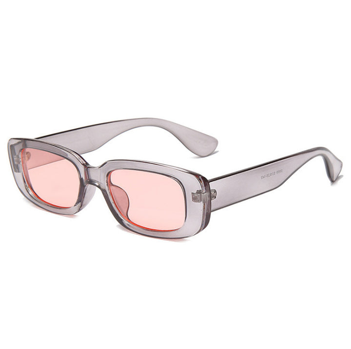 Dame moteriktig solbrille med trendy havskjell-design Skanto
