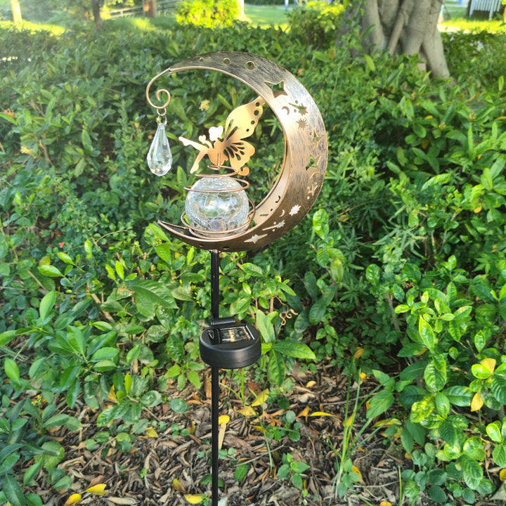 Crescent Moon Solar Hage Stake Lys Med Roterende Sprukket Glass Orb Og Sommerfugl Accent Skanto