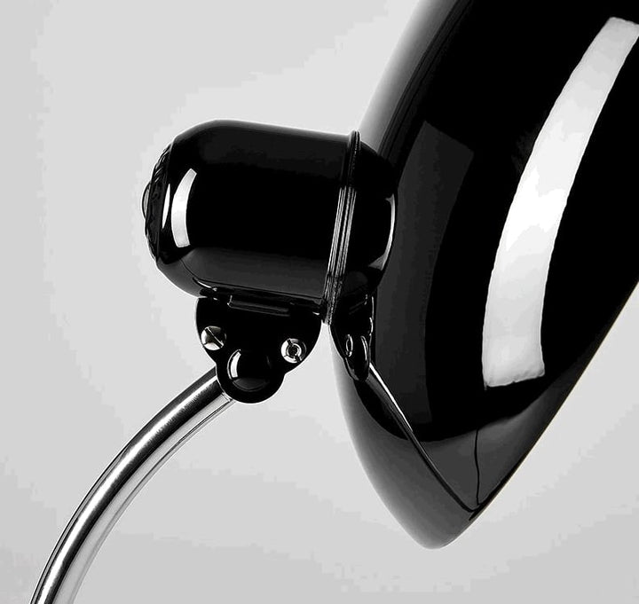 Skanto | Bauhaus KI Klassisk Bordlampe Replika