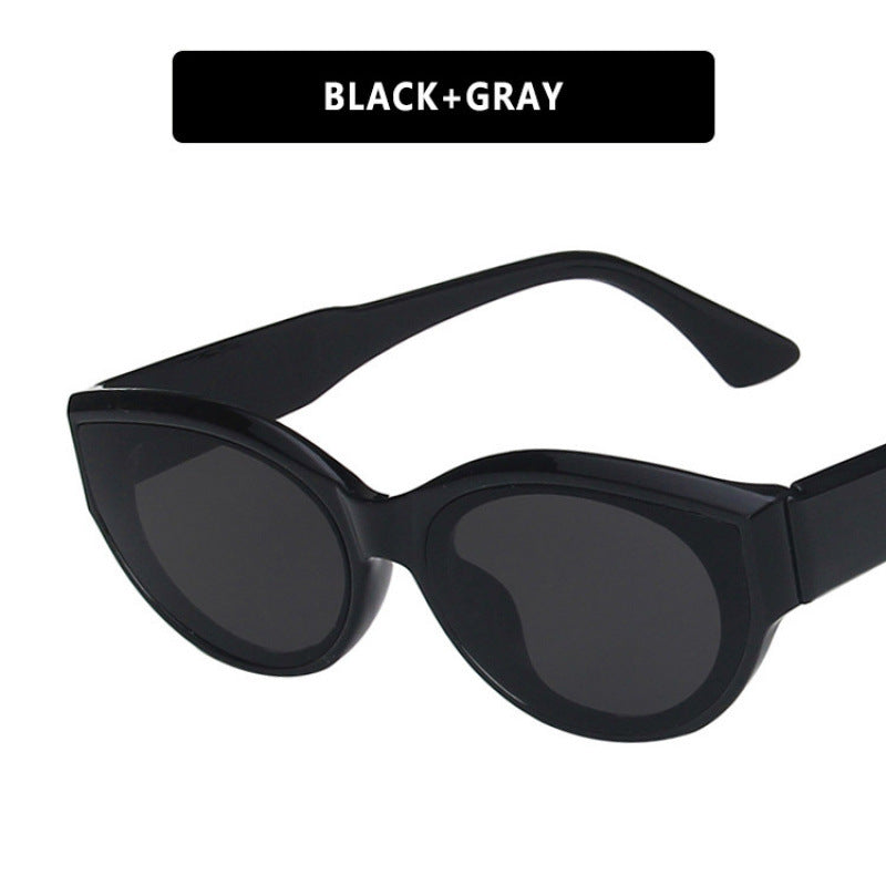 Dame Cat-Eye solbrille med iøynefallende mønster Skanto